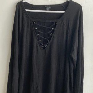 Torrid Womens Top Sz 3 Black Lg Sleeve Studded V Neck Pullover